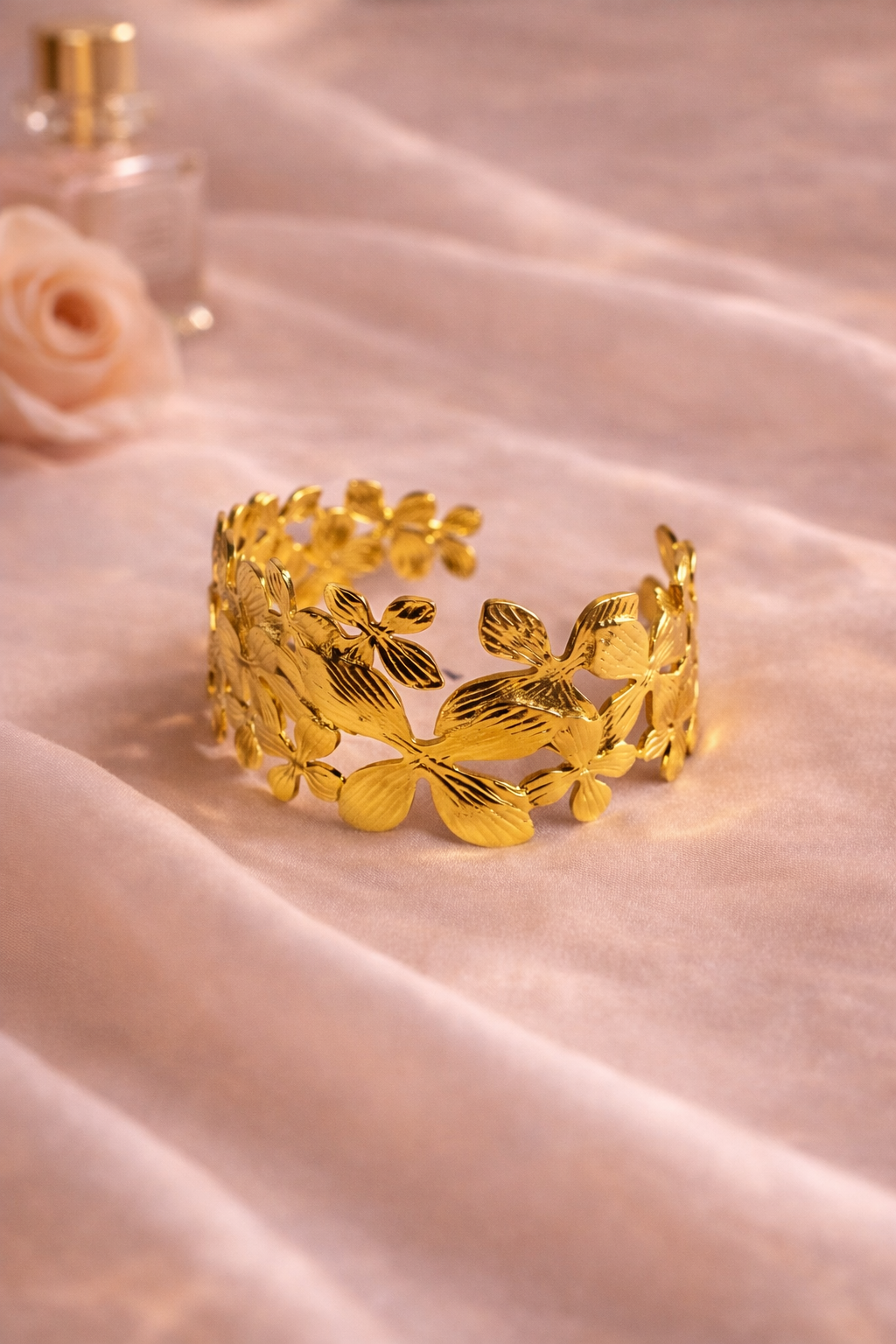 Luméra Luxury Jewelry - Gold Bracelet