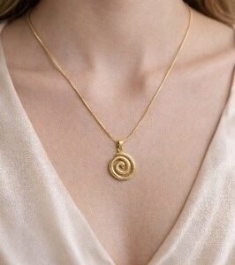 Gold spiral pendant necklace – Royal Pendant Chain Golden Circle by Luméra