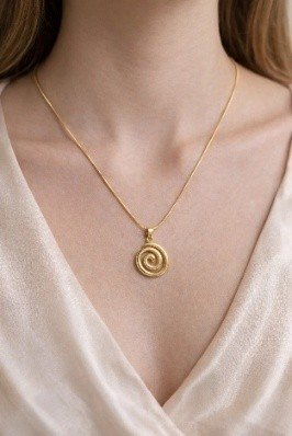 Royal Pendant Chain Golden Circle – Gold Spiral Necklace | Luméra Gold spiral pendant necklace – Royal Pendant Chain Golden Circle by Luméra